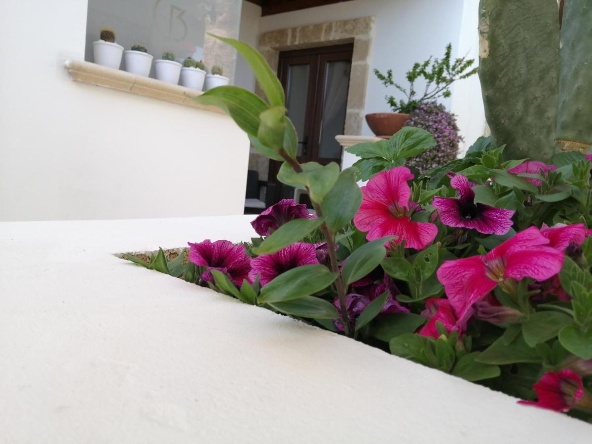 Villa Raggio Di Sole Parcheggio Privato Porto Cesareo Exterior foto