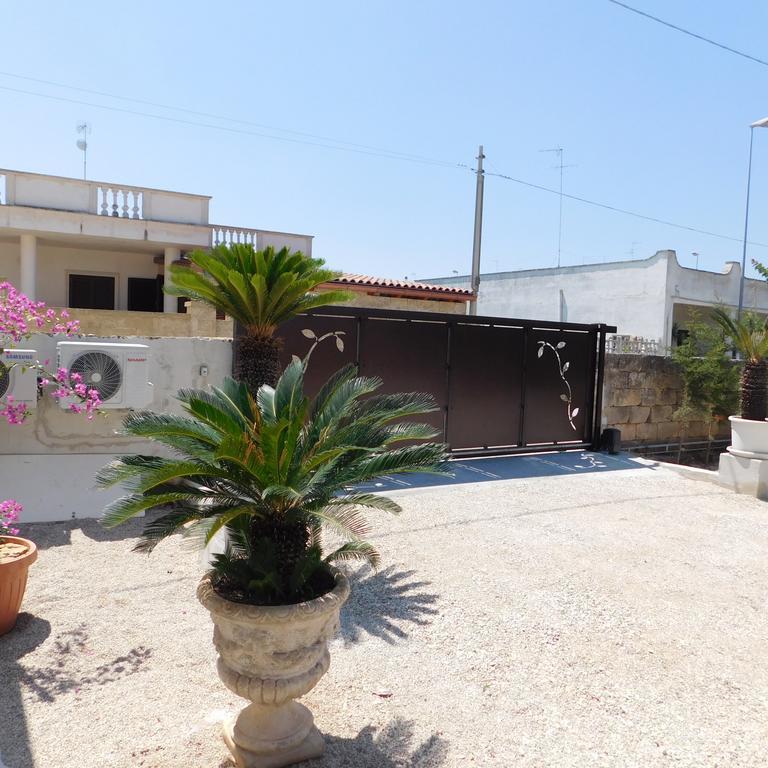 Villa Raggio Di Sole Parcheggio Privato Porto Cesareo Exterior foto
